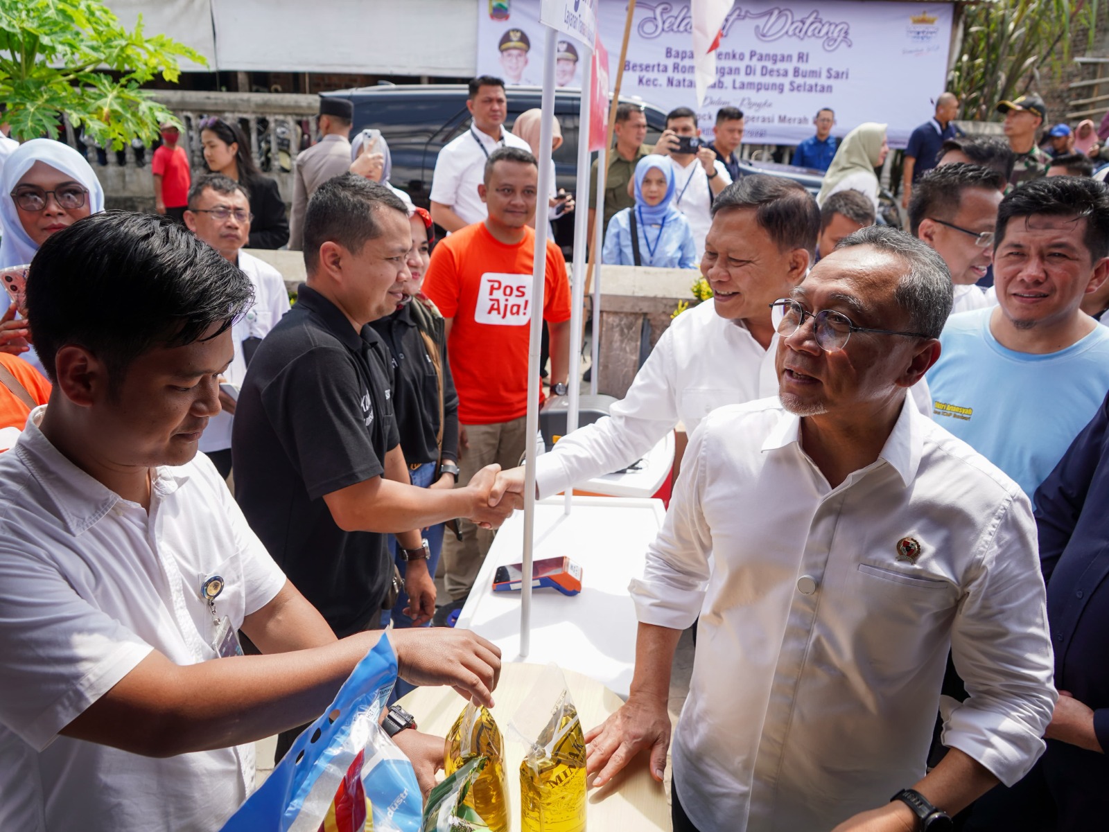 Wakil Menteri Kelautan dan Perikanan meninjau Koperasi Desa Merah Putih di Lampung Selatan